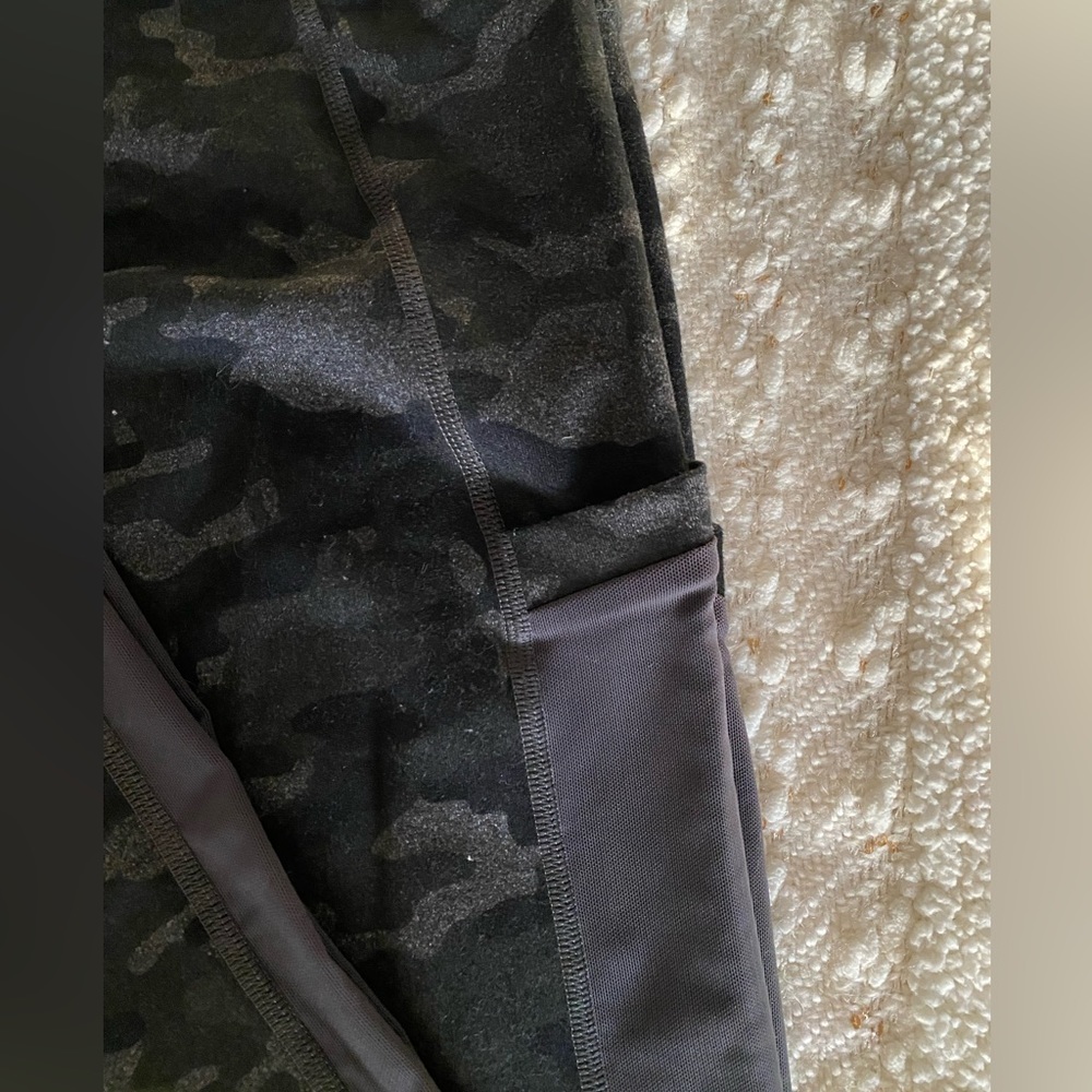 Fabletics Legging! - Picture 5 of 7